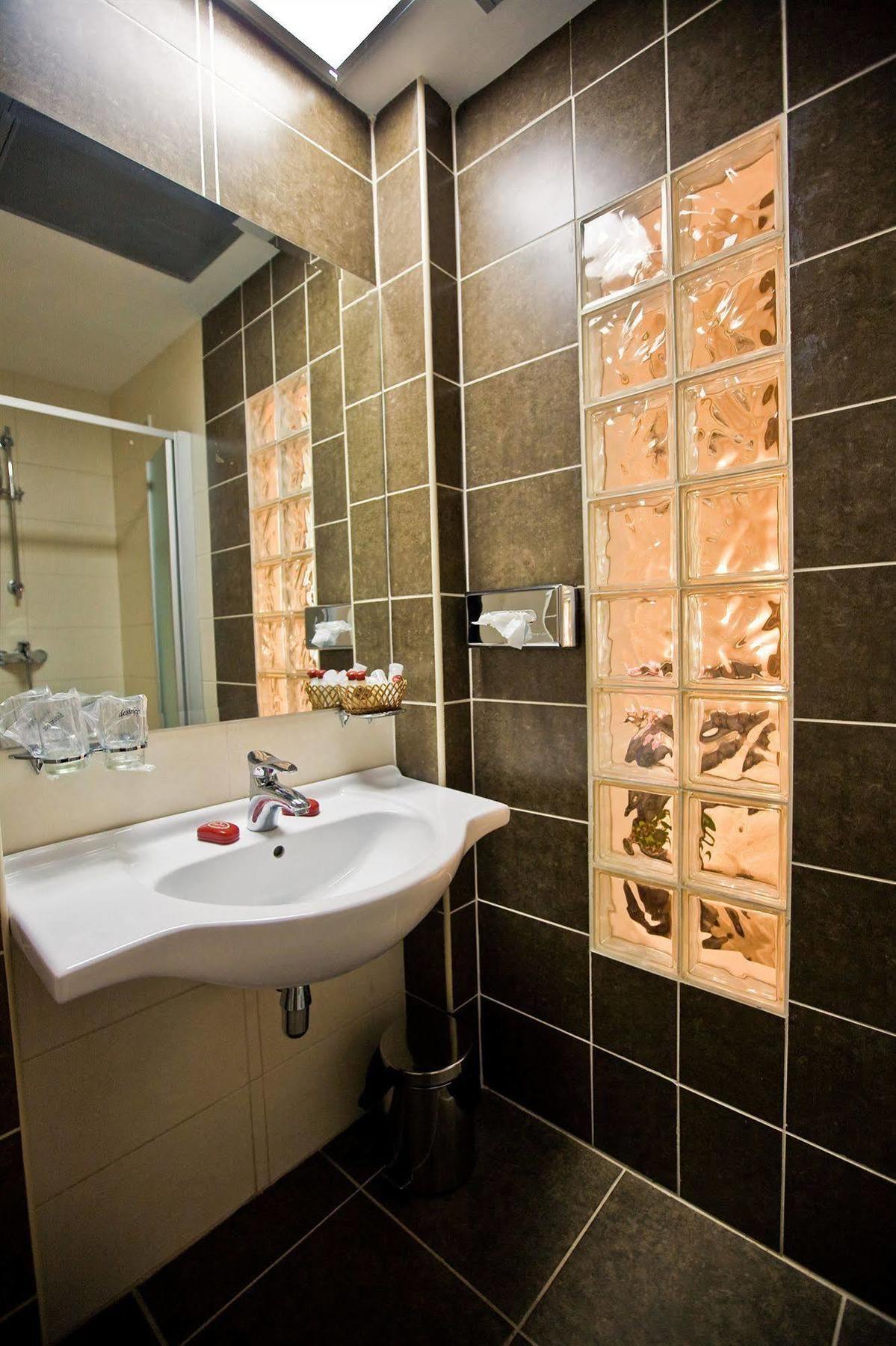 Depandans Jezero Hotel ปาลิช ภายนอก รูปภาพ